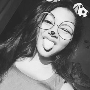 Meet your Posher, Adriana